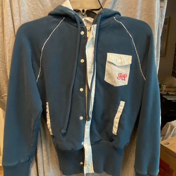 FEMME ARSENAL Embroided zip up hoodie - MEDIUM - Picture 5 of 6